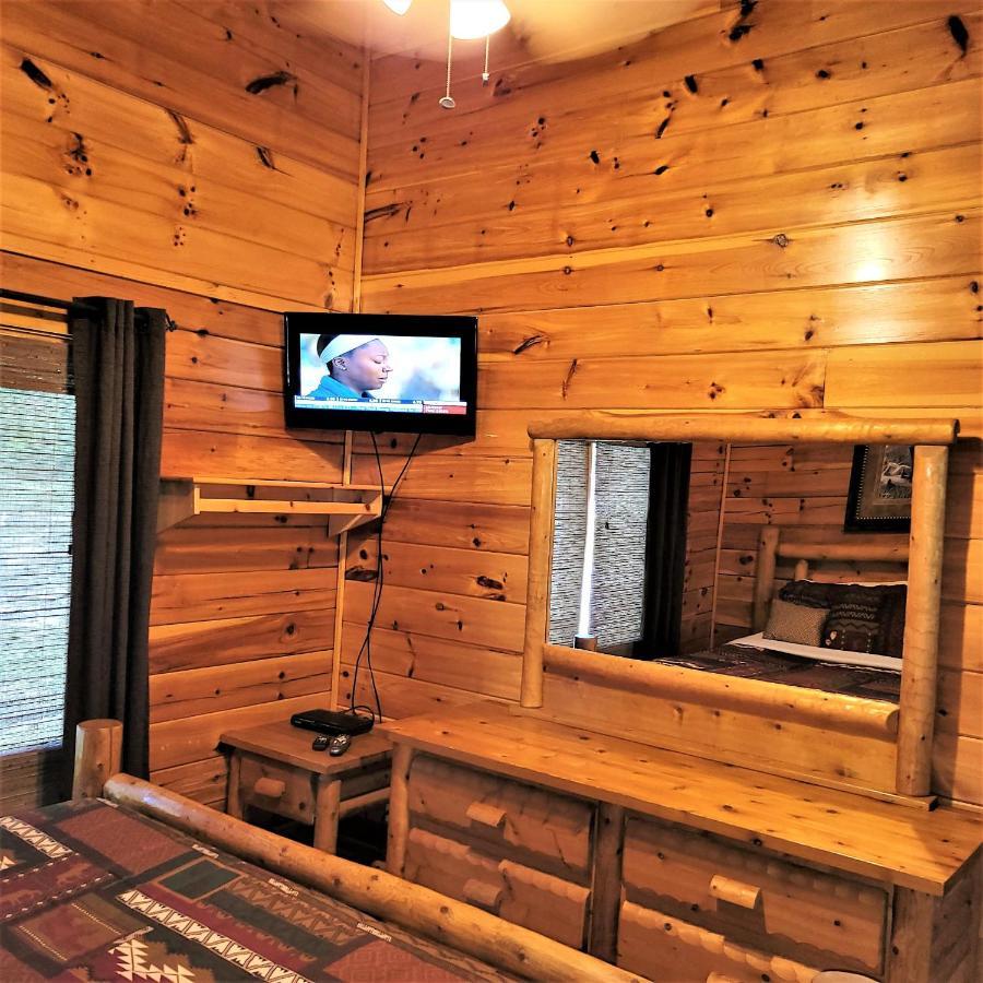 פיג'ן פורג' Skinny Dippin'-River Front- Free Tickets-Dog Friendly-Sleeps 6 מראה חיצוני תמונה